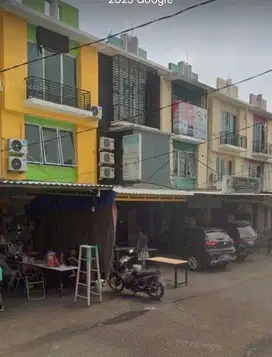 Dijual ruko Aralia Harapan Indah siap pakai bebas banjir