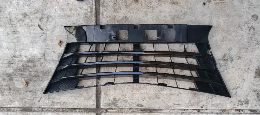 Front Grill Xenia 2018