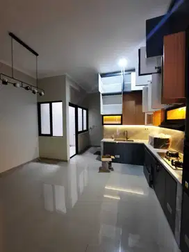 Dijyal rumah baru 2 lt di Villa Melati Mas lt.100m hg 1,950 M