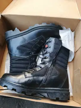 Jual sepatu pdl jatah TNI AU original size 40 bisa byar cod d tempat