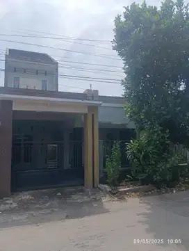 Rumah Mewah Luas di Pusat Kota Jember