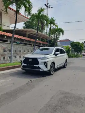 Veloz Lux 2022 Akhir Q 1.5 CVT Matic Warna Putih Km 65rb plat L