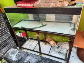 AQUARIUM + MEJA