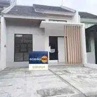 Di jual rumah rapih sudah renov , siap huni di Kota wisata cibubur