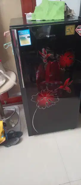 Kulkas Sanken Tampered satu pintu