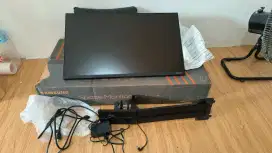 Samsung Space monitor SR 27 inch 144hz fullset gress