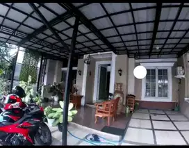 Di Jual Rumah dalam Cluster 2 ½ Lantai di Citra Gran, Cibubur
