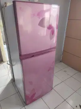 Kulkas 2 pintu Sharp