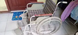 Kursi roda GEA medical