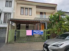 Rumah siap pakai Gading Serpong Sektor 1 dengan pool