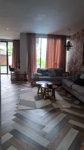 Townhouse Essence Darmawangsa Eminance Tower