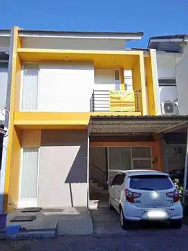 Disewakan Rumah Baru Renovasi di Perumahan Tropodo Waru Sidoarjo