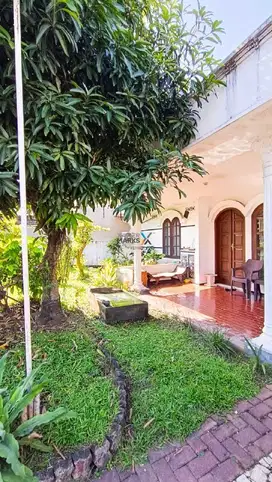 Dijual Rumah Klasik & Terawat di Daerah Pulau - pulau, Klojen Malang