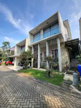 Kebayoran Bintaro Jaya SEktor 9 luas 255 Renovated harga nego