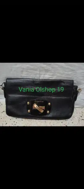 Ras Sling kulit Wanita Monza Import