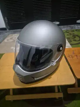 Helm bitwell seperti baru