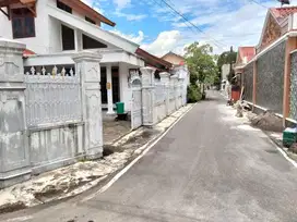 Rumah luas nyaman dekat kantor DPRD Surakarta