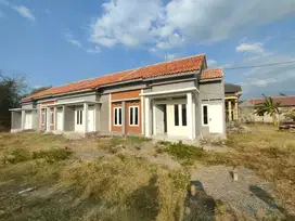 DIJUAL RUMAH PEDESLOHOR jatibarang