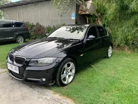 BMW 320i 2012 Bensin