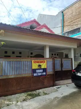 Disewakan Rumah Tinggal di Permata II Bekasi Timur.