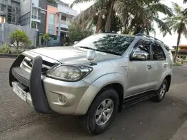 Toyota Fortuner 2006 Bensin