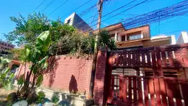 Rumah 3 Lantai Bagus SHM di Jalan Serayu Cocok Untuk Kantor