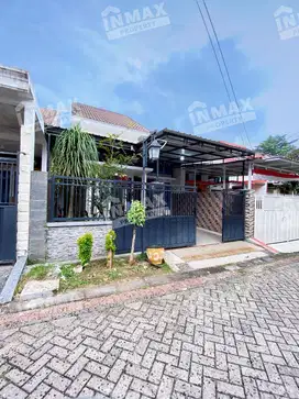 Rumah Aman Dan Terawat Daerah Joyo Grand, Row Jalan Lebar Udara Sejuk