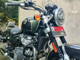 Kredit/TT Royal Enfield Super meteor 650 low KM Abs Scrambler