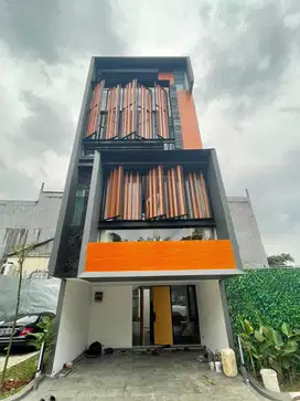 Rumah Jakarta Gatot Soebroto 3 Lantai Ada Rooftop