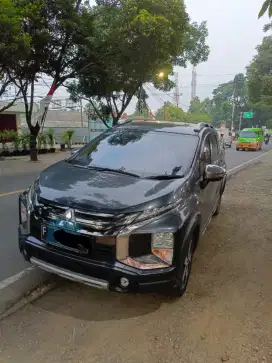 Mitsubishi Xpander Cross AT Abu Pemilik Pertama