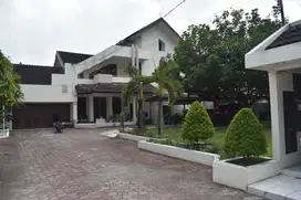 Dijual Rumah Jalan Sei Asahan 2 Lantai Tanah luas