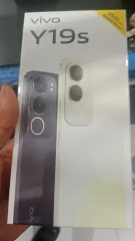 Di jual HP vivo y19s ram 6/128 kondisi masih di segel kardus nya