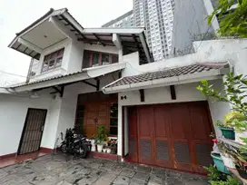Rumah 2 Lantai Lokasi Strategis & Terbaik Area Menteng Dalam- Pancoran