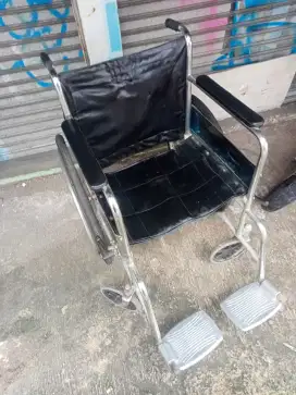 Kursi roda mulus