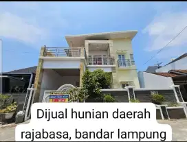 Rumah Megah dengan Lingkungan Islami