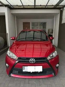 Toyota yaris merah tipe G 2016