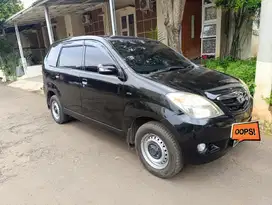 Toyota Avanza 2010 Bensin