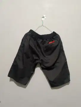Celana Pendek Maxmillian Hitam Pria L Second Original