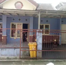 Di sewakan rumah per tahun, Di komplek griya serua, Bojongsari, Depok