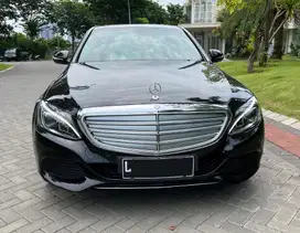 Mercedes-Benz C250 2016 Bensin