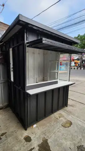 Booth Container