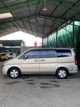Nissan Serena 2004 Bensin