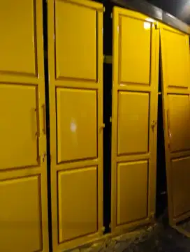 Pintu lipat minimalis