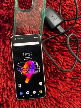 Asus Zenfone 9 8/256GB 5G Snapdragon 8 Gen 1+ Mulus Bekas Resmi 120Hz