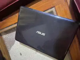 Laptop Asus E402W Slim