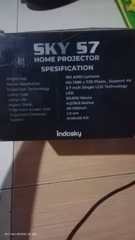 Jual proyektor masih mulus gres banget