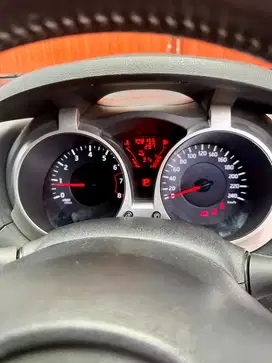 Nissan Juke RX 2011 grey interior rapi