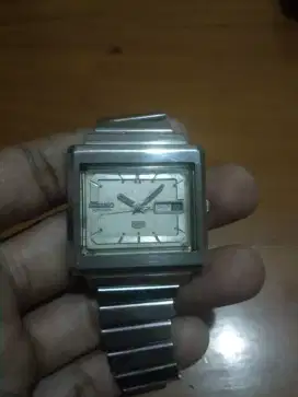 Jam tangan Seiko 5 tv shape 6309-5030 ori