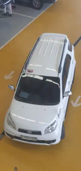 Rush Trd Sportivo A/T 2014 Putih