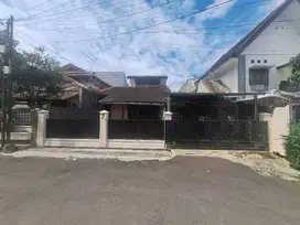 Disewakan / Dijual Rumah Terawat Di Cibogo Pasteur